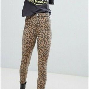 NWT ASOS Leopard Print Skinny Jean